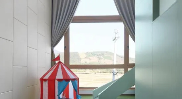 Двухместный семейный люкс Mogan Mountain Akita Cuckoo Fairytale World B&B