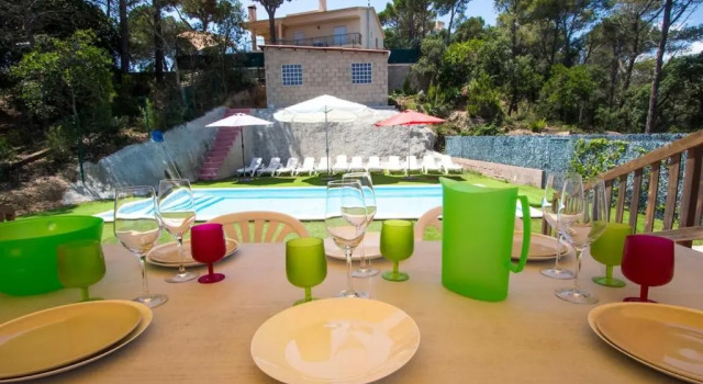 Вилла Catalunya Casas Fun and Frolic in Lloret del Mar 3500 meters to beach