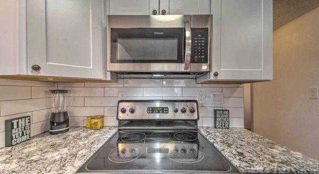 Коттедж Ruidoso Cabin - Walk to Midtown Dining & Shops!