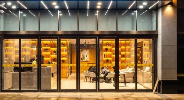 Luohe Xingcan E-sports Hotel (Grand Hyatt), Book Hotel Luohe Henan