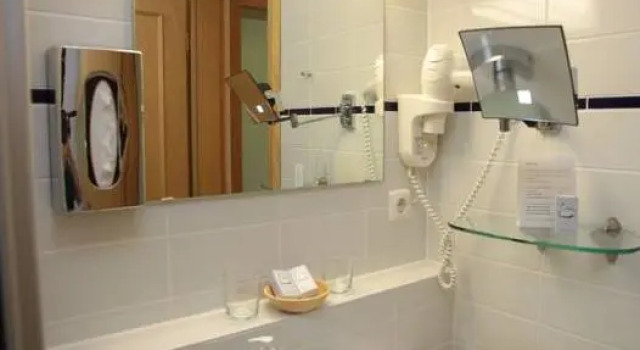 Одноместный номер Standard с балконом Alphotel Ettal