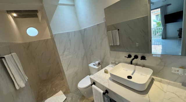 Standaard kamer met balkon en  uitgang op de binnenplaats Upper House
