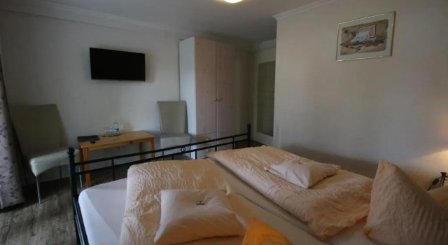 Двухместный номер Standard с балконом Pension Haus Butz