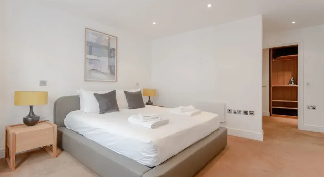 Luxury 2 Bedroom Flat in Covent Garden, Забронировать Отель Отели Лондона 3 звезды, рядом с Памятник «Боудикка и ее дочери», 3*