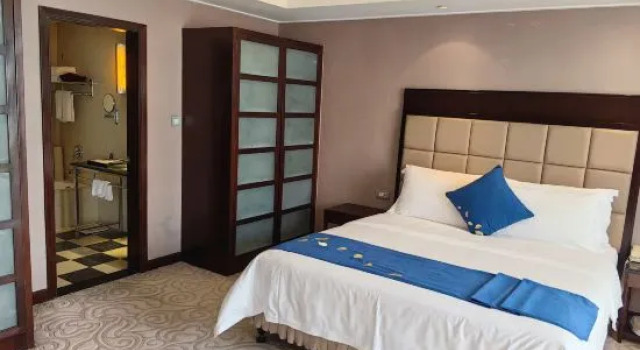 Люкс Standard Hunan Huatian Hotel