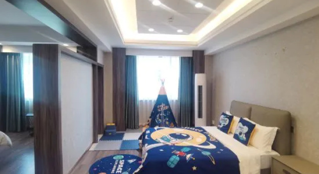 Семейный люкс Qiongdu Hotel
