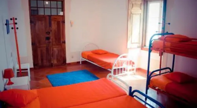 Hostel Portalegre, Prenota Ostello Hotel a Alentejo con parcheggio, Parcheggio
