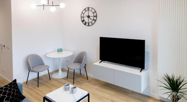 Студия Deluxe Downtown Apartments -free parking