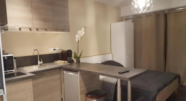 Апартаменты c 1 комнатой Le studio Cosy d'Angelique et David avec Parking