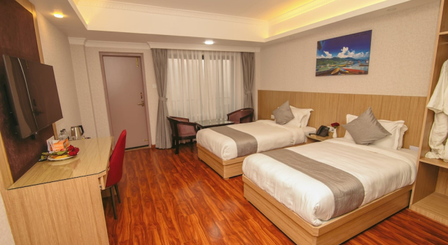Двухместный номер Standard с балконом и с видом на горы Champadevi Hillside Resort