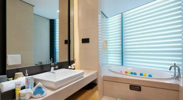 Люкс Luxury GuangYueZun Wuxiang Hotel (Sports Center Guangxi Planning Hall Subway Station)