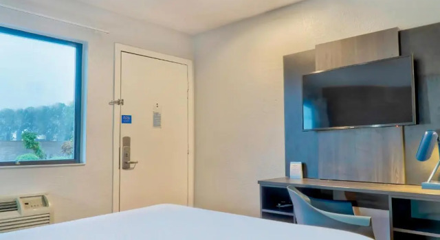 Двухместный номер Deluxe Motel 6-El Monte, CA - Los Angeles