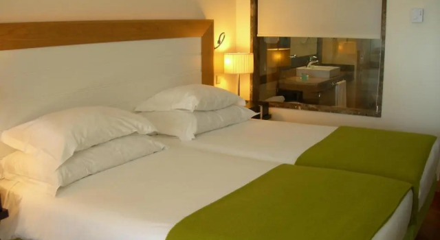Двухместный номер Classic with sea side view Pestana Promenade Ocean Resort Hotel