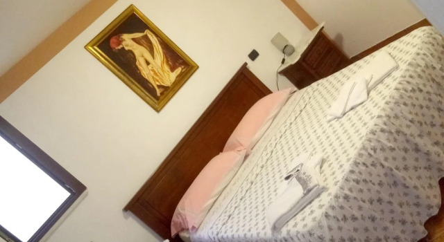 Apartment With 2 Bedrooms In Lu Bagnu With Enclosed Garden 100 M From The Beach, Забронировать Апартаменты/квартира СПА-отели Кастельсардо, рядом с Пляж Лу Банью, SPA-услуги