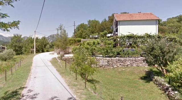 Studio and winery Kalimut, Book Hotel Virpazar 