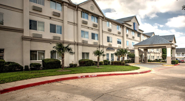 Motel 6 Dallas, TX - Northwest