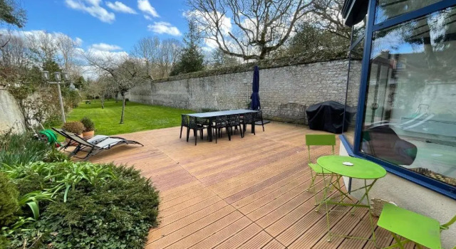 Balaena - maison avec jardin proche plage, Забронировать Отель  
