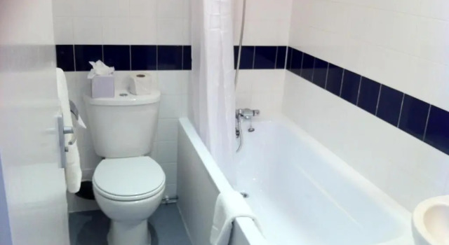 Small No Window Double room Royal Bath Hotel