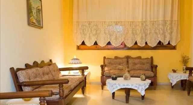 Ellopia Hotel