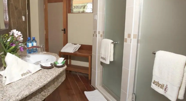 Одноместный номер Deluxe Ashnil Samburu Camp