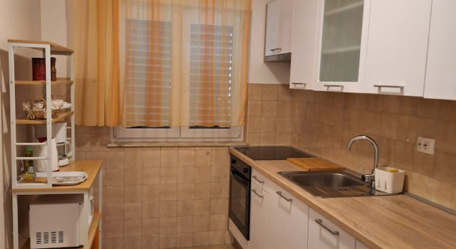 Апартаменты с балконом Apartments Mira