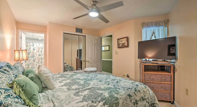 Murrells Inlet Condo w/ Ocean Views & Pool Access!, Забронировать Апартаменты/квартира Апартаменты Южной Каролины, Апартаменты/квартира