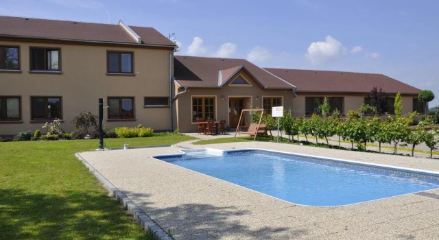 Resort Kovács, Prenota Hotel Hotel a Moravia meridionale con parcheggio, Parcheggio