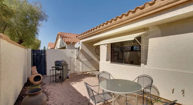 Апартаменты 7 Mi to Mill Ave: Bbq-ready Mesa Townhouse