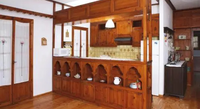 Squirrel Beach Front Villa, Metamorfosi, Забронировать Отель  