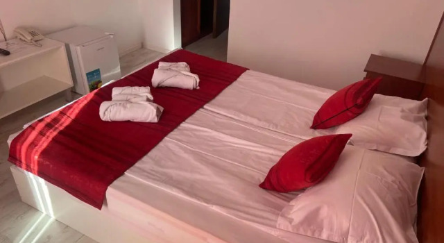 Трёхместный номер Standard с балконом и с видом на море Ribarska Sreshta Family Hotel