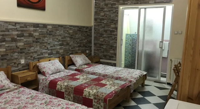 Четырёхместный номер Standard с балконом Hotel Du Moulin