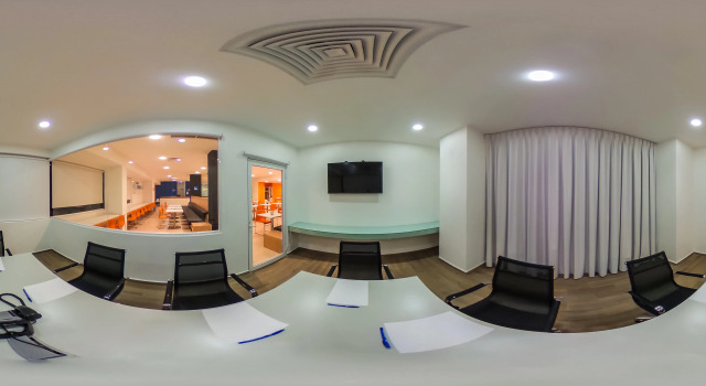 One Guadalajara Expo, Rezerwuj Hotel Chapalita 
