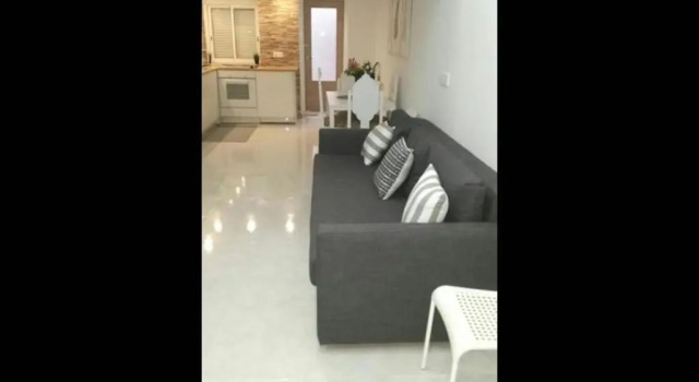 Stunning Loft Apartment Air Conditioning, Impressive Modern Conversion, Забронировать Апартаменты/квартира Аликанте Памплона, рядом с Puerto Deportivo