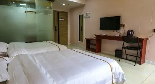 Fangchenggang Golden Harbor Holiday Hotel, Buchen Sie Hotel Fangchenggang Guangxi