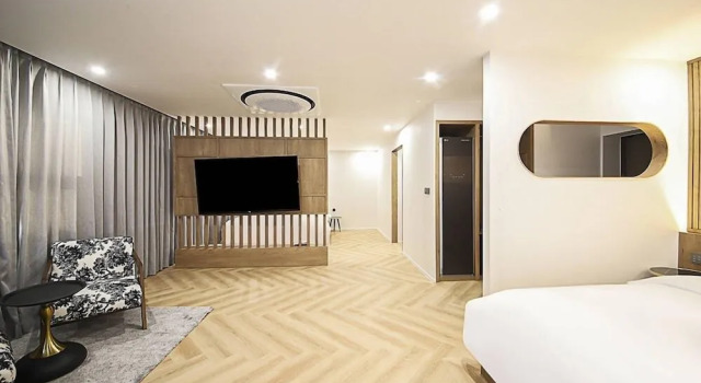 Номер Deluxe Tongyeong Tourist Hotel