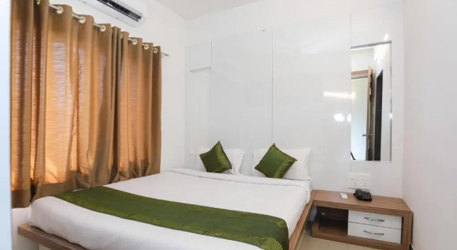 Номер Premium Treebo Sapphire Studio