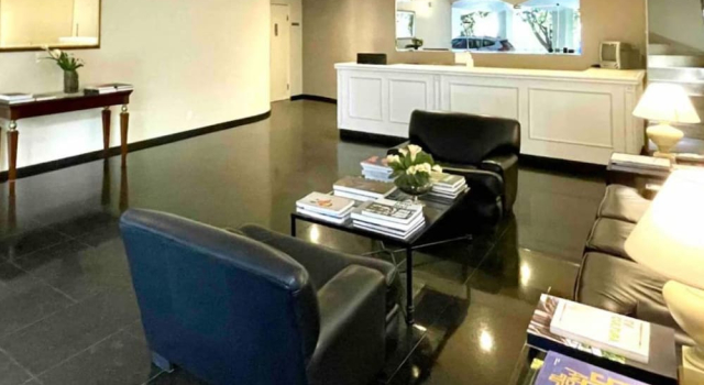 Flat de 100m2 com Serviço de Camareira