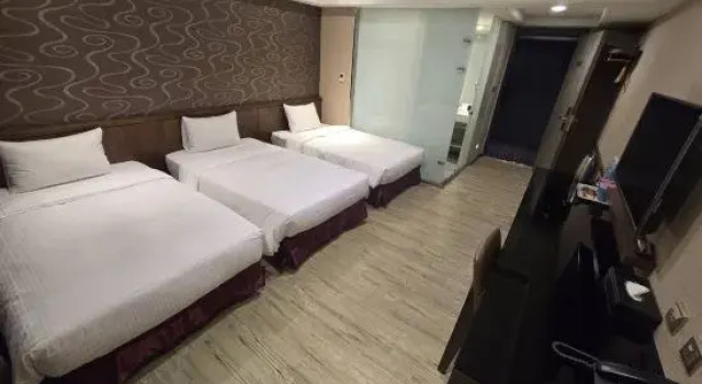Номер Standard eHome Hotel