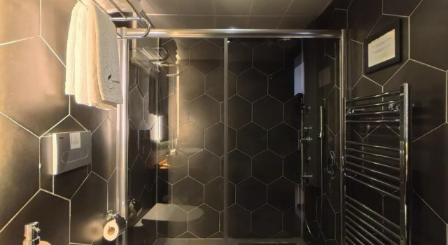 Трёхместный номер Deluxe 8 Rooms Hotel