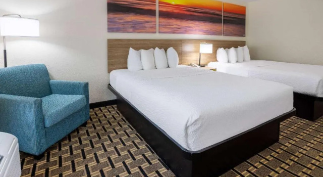 Четырёхместный номер Standard Hotel Carolina