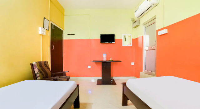 SPOT ON 60969 Hotel Vaishnavi Lodge, Book Hotel Jorhat Assam