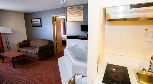 Люкс Luxury Super 8 by Wyndham Drayton Valley