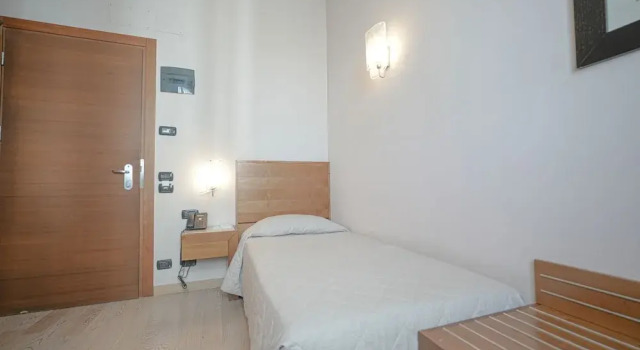 Одноместный номер Economy Hotel Europa