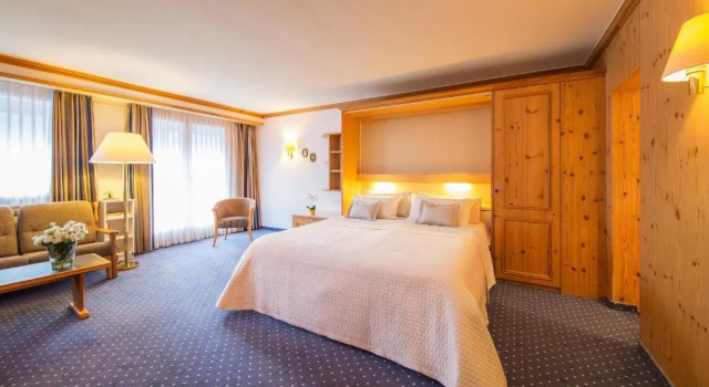 Номер Deluxe Hotel Europa Suites St Moritz