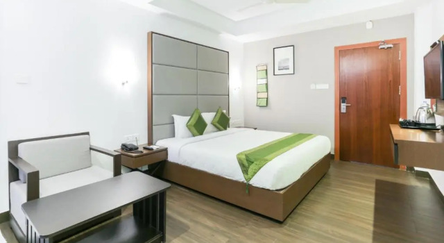 Люкс Hotel Crown Suites