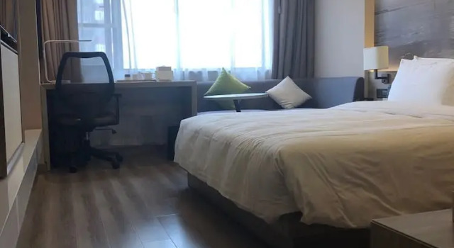 Номер Standard 广州大道天河体育中心亚朵酒店-广交会期间提供免费穿梭巴士&茶歇