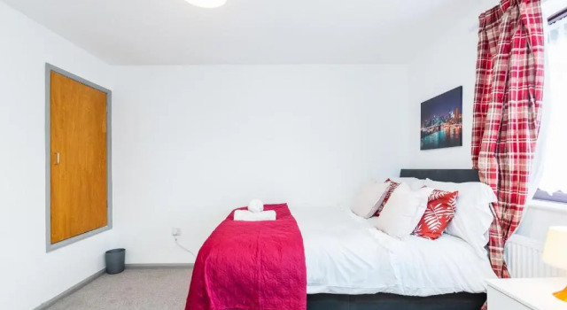 Коттедж Cosy 2-bed House! Dagenham! Free Parking
