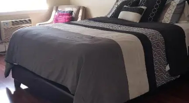 Private Garden Apartment, Забронировать Апартаменты/квартира Отели Нью-Йоркской агломерации с парковкой, Парковка