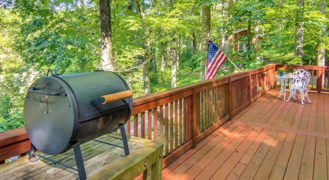 Коттедж Hendersonville Cabin Near Hiking & Waterfalls!