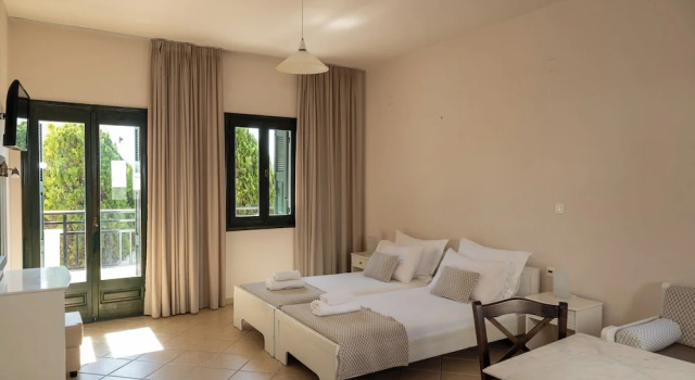 Апартаменты с балконом So Nice Hotel